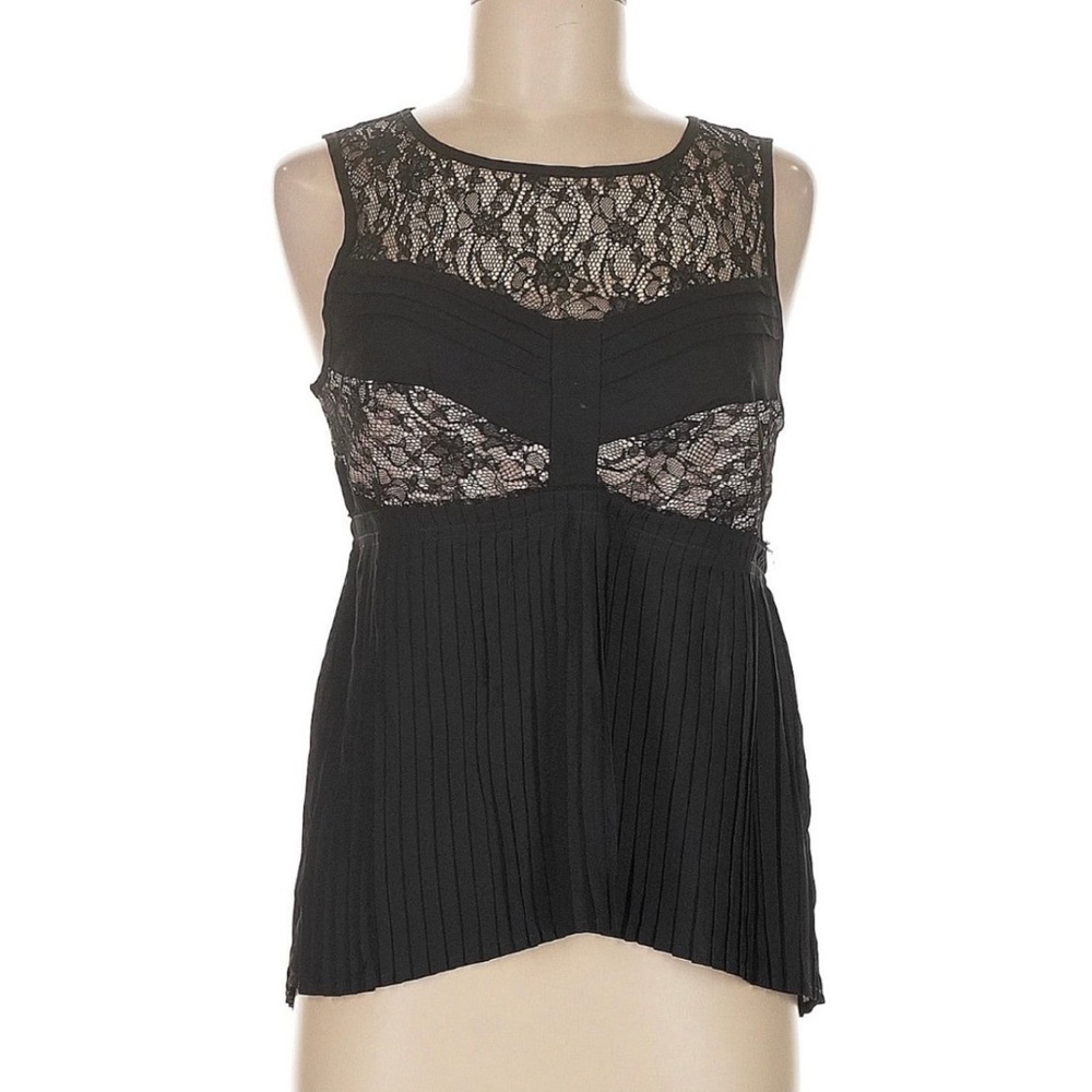 American Eagle sleeveless blouse
 Lace Top